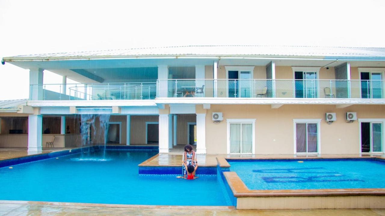 Royal Ambassador Hotel Harbel Exterior photo