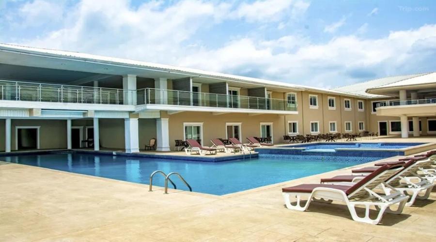 Royal Ambassador Hotel Harbel Exterior photo